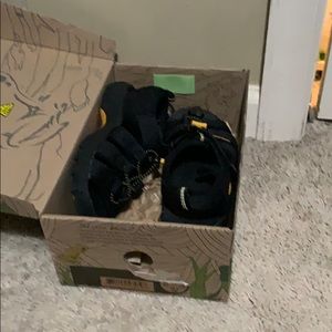 Keen boys sandals